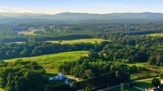 527 N Mize Road N, Mount Airy, GA 30563