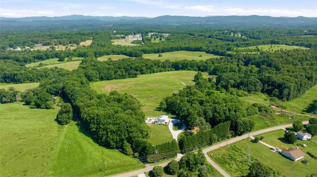 527 N Mize Road N, Mount Airy, GA 30563