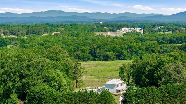 527 N Mize Road N, Mount Airy, GA 30563