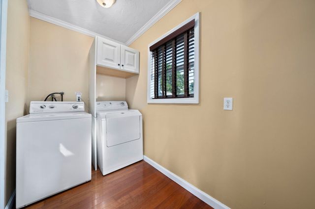 2 Caldwell St, Weymouth, MA 02191