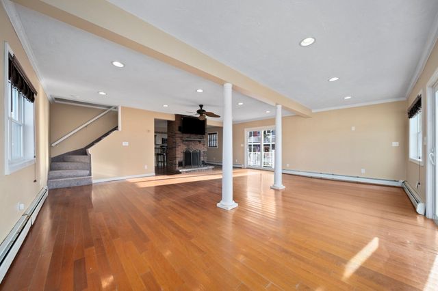 2 Caldwell St, Weymouth, MA 02191