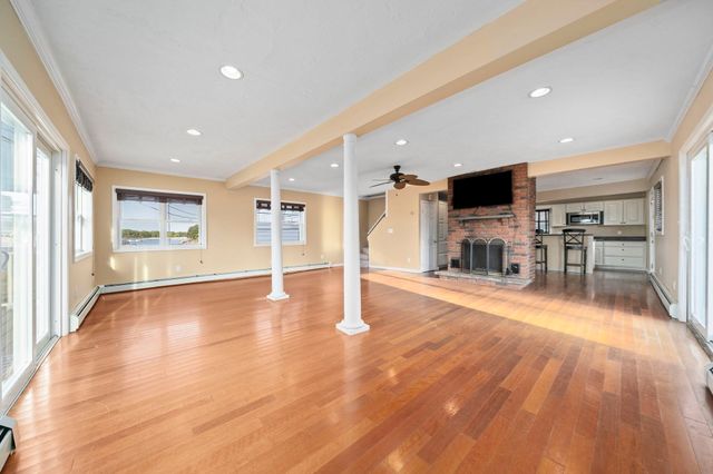 2 Caldwell St, Weymouth, MA 02191