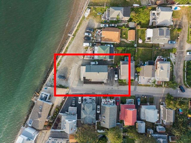 2 Caldwell St, Weymouth, MA 02191