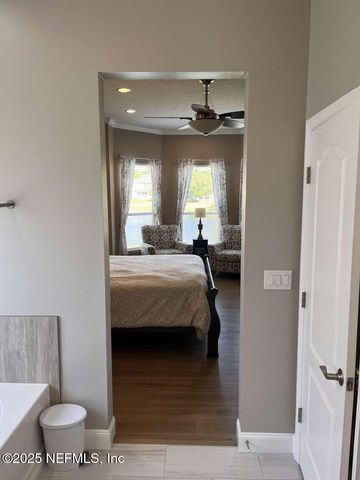 1684 HOLLOW GLEN Drive, Middleburg, FL 32068