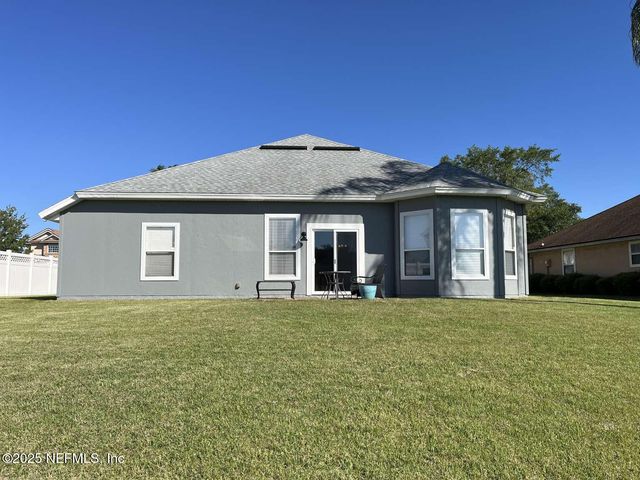 1684 HOLLOW GLEN Drive, Middleburg, FL 32068