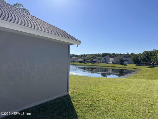 1684 HOLLOW GLEN Drive, Middleburg, FL 32068