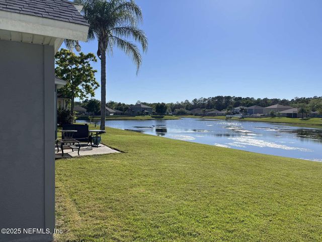 1684 HOLLOW GLEN Drive, Middleburg, FL 32068