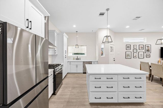 317 Sikes Street, Houston, TX 77018