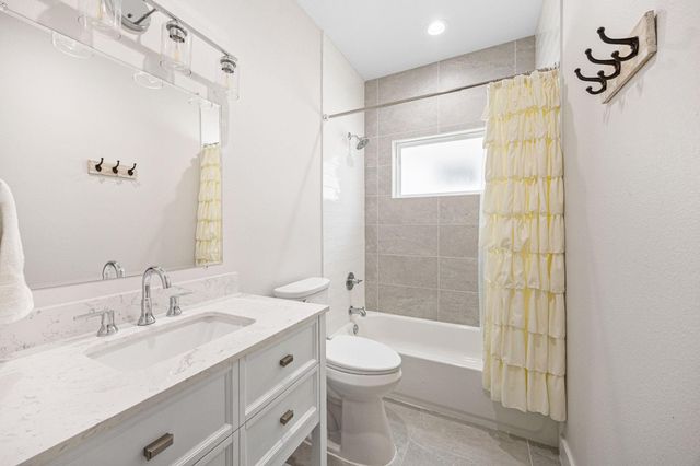 317 Sikes Street, Houston, TX 77018