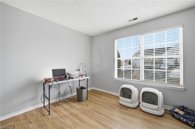 4924 Willow Pointe LN, Virginia Beach, VA 23464