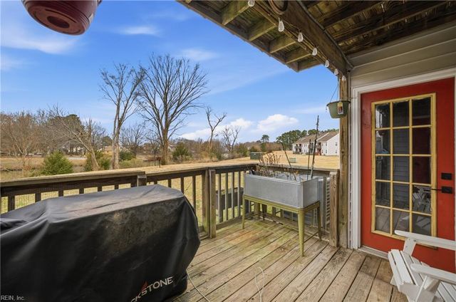 4924 Willow Pointe LN, Virginia Beach, VA 23464