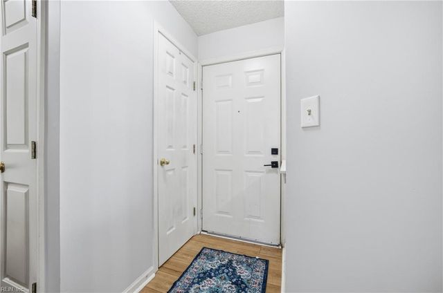 4924 Willow Pointe LN, Virginia Beach, VA 23464