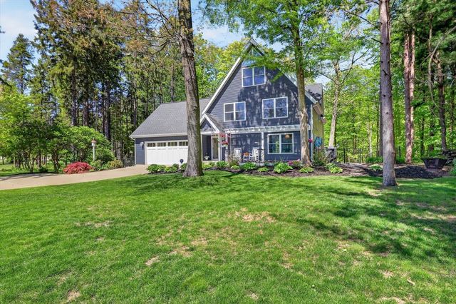 13679 Deer Creek Drive, South Haven, MI 49090
