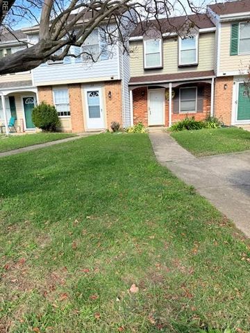 25 Christine CT, Hampton, VA 23666