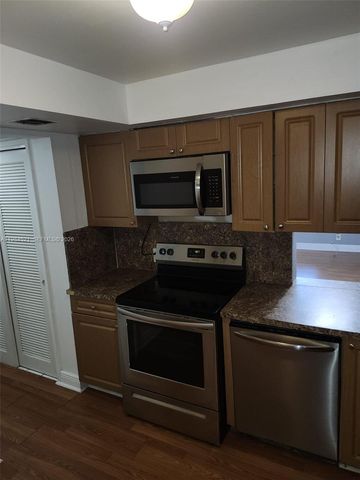 14901 SW 4th St 14A, Pembroke Pines, FL 33027