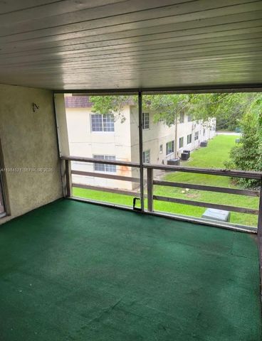 14901 SW 4th St 14A, Pembroke Pines, FL 33027