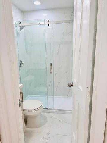 2425 Pierce Street, Hollywood, FL 33020