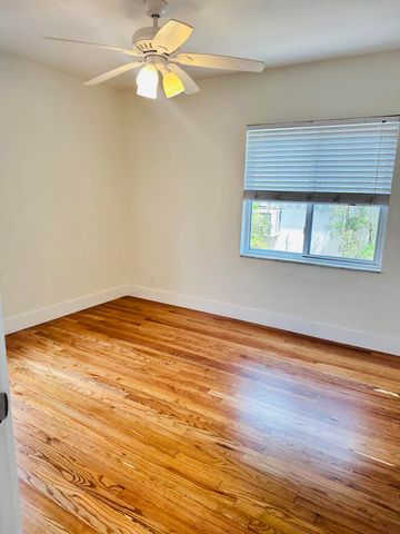 2425 Pierce Street, Hollywood, FL 33020