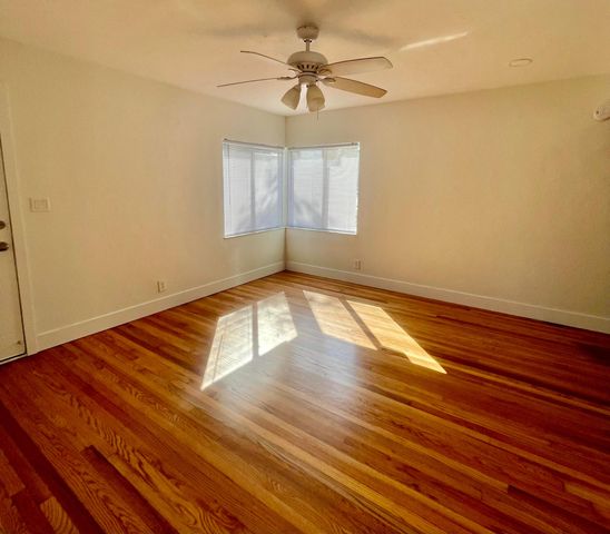 2425 Pierce Street, Hollywood, FL 33020