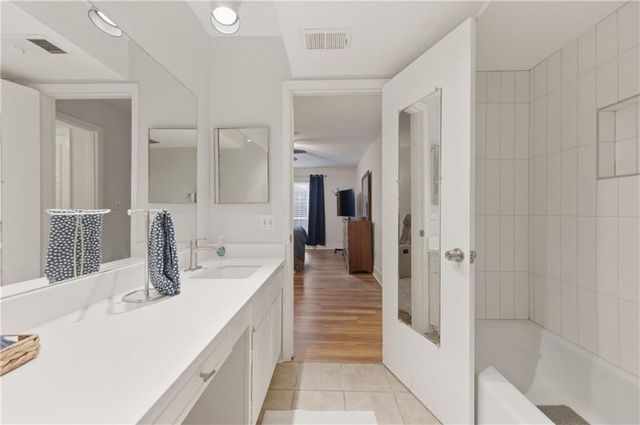 6851 Roswell Road F15, Atlanta, GA 30328