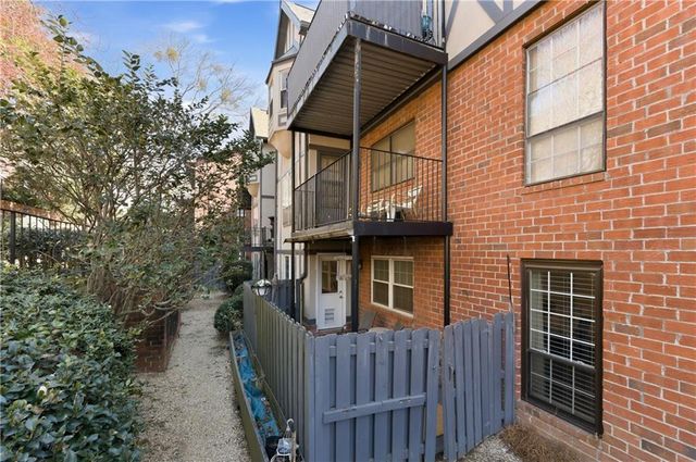 6851 Roswell Road F15, Atlanta, GA 30328