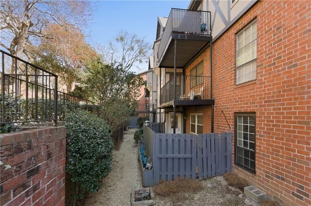 6851 Roswell Road F15, Atlanta, GA 30328