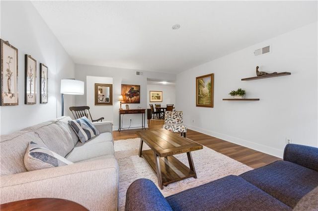 6851 Roswell Road F15, Atlanta, GA 30328