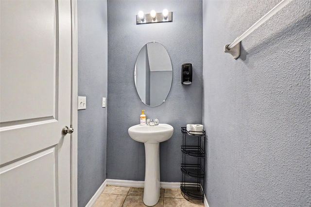 6711 BLUE MOON WAY, Sun City Center, FL 33573