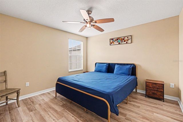 6711 BLUE MOON WAY, Sun City Center, FL 33573