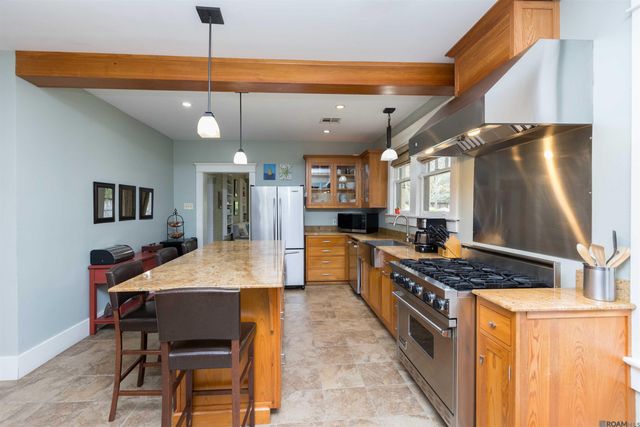 6161 Moss Side Ln, Baton Rouge, LA 70808