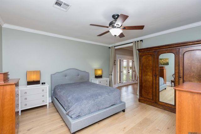 6161 Moss Side Ln, Baton Rouge, LA 70808