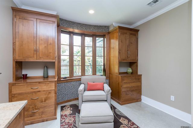 6161 Moss Side Ln, Baton Rouge, LA 70808