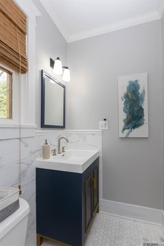 6161 Moss Side Ln, Baton Rouge, LA 70808