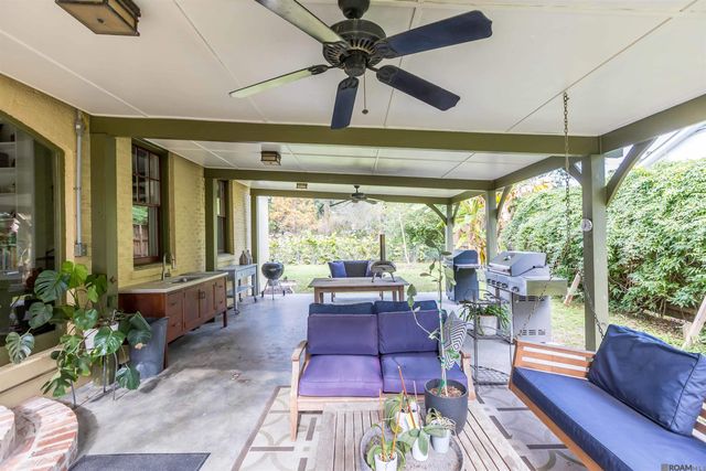 6161 Moss Side Ln, Baton Rouge, LA 70808