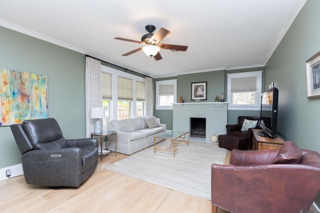 6161 Moss Side Ln, Baton Rouge, LA 70808