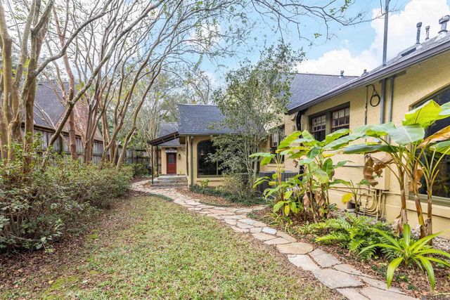 6161 Moss Side Ln, Baton Rouge, LA 70808