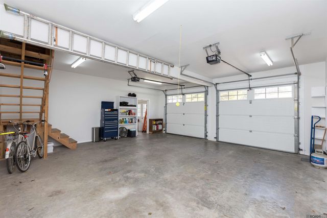 6161 Moss Side Ln, Baton Rouge, LA 70808