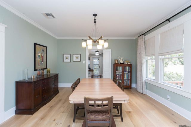 6161 Moss Side Ln, Baton Rouge, LA 70808