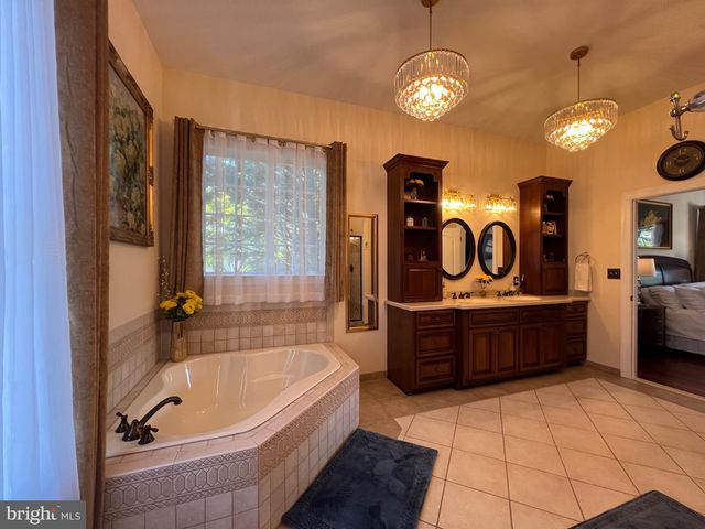 11207 VALOR BRIDGE DR, Spotsylvania, VA 22551