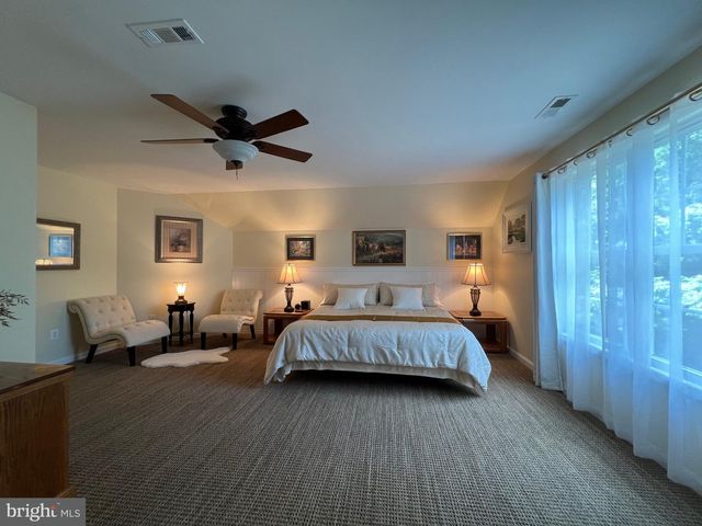 11207 VALOR BRIDGE DR, Spotsylvania, VA 22551