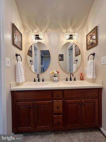 11207 VALOR BRIDGE DR, Spotsylvania, VA 22551