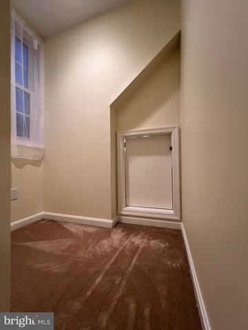 11207 VALOR BRIDGE DR, Spotsylvania, VA 22551