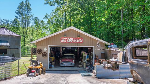 217 Roberts Road, Spring City, TN 37381