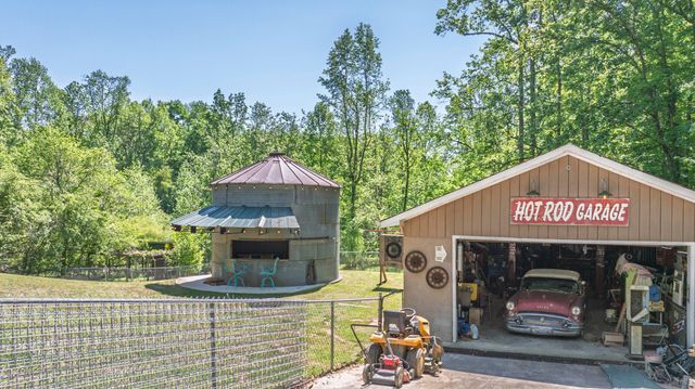 217 Roberts Road, Spring City, TN 37381
