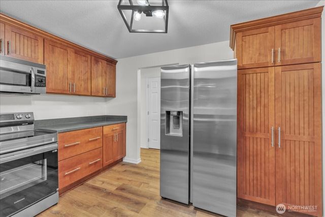 22026 SE 269th Place, Maple Valley, WA 98038