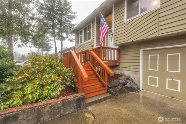 22026 SE 269th Place, Maple Valley, WA 98038