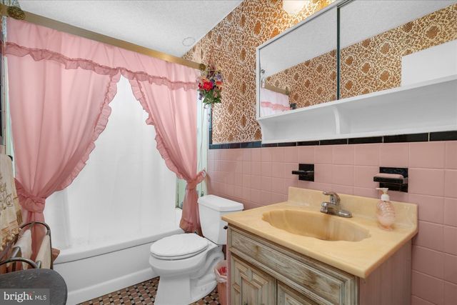 30 E CHURCH RD, Plymouth Meeting, PA 19462