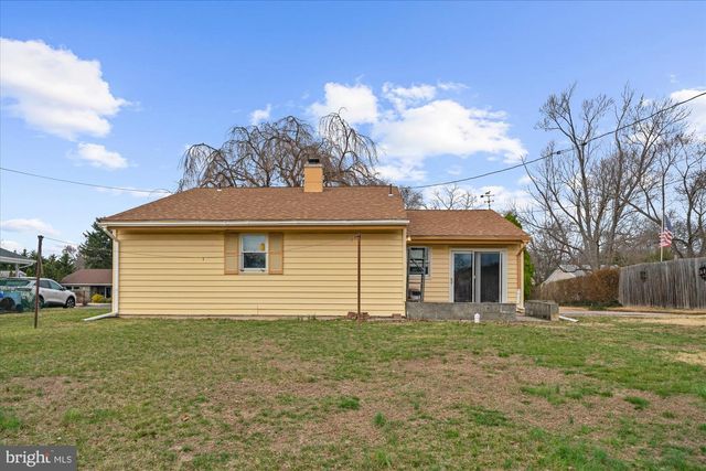 30 E CHURCH RD, Plymouth Meeting, PA 19462