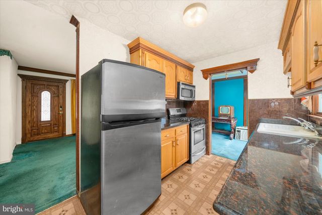 30 E CHURCH RD, Plymouth Meeting, PA 19462