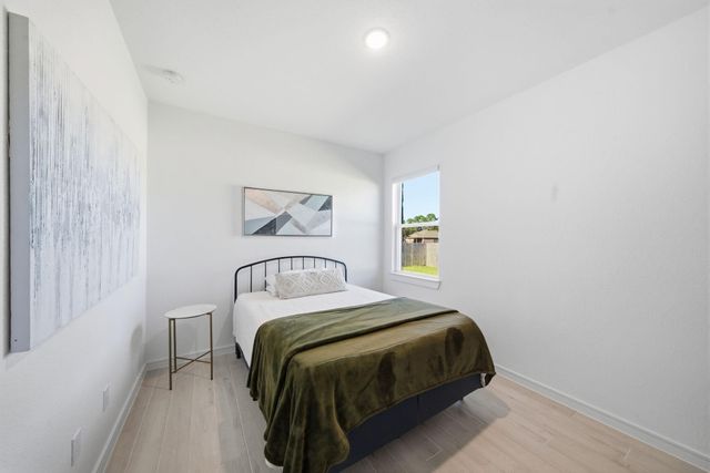 302 Alder Loop, Anahuac, TX 77514